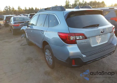 2018 Subaru Outback 2.5I Premium из США, поврежденный, VIN 4S4BSACCXJ3227027